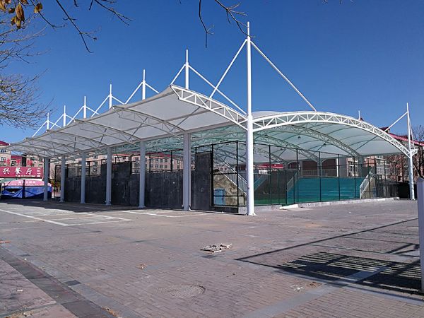 膜結構體育場館